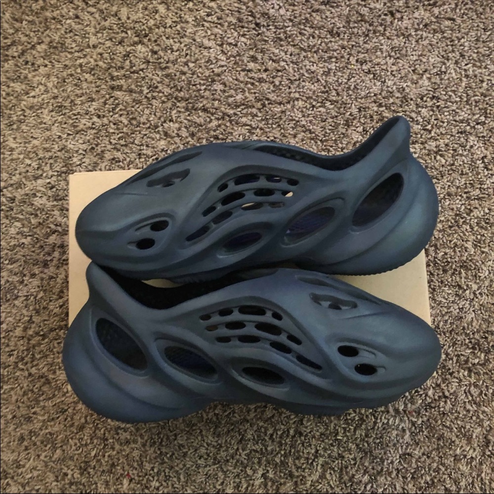 Yeezy Foam Runner “Mineral Blue” (used)